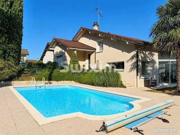 Villa 5 pièces 148 m²