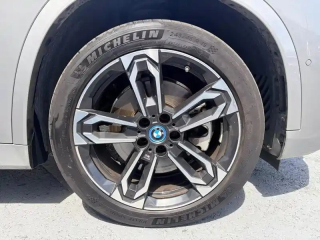 Bmw X1 xdrive30e 326ch m sport — photo 9
