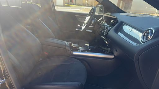 Mercedes Classe GLA 200 d 150 8G-DCT - AMG Line – 2022 – 89814 km – Diesel – Boîte Automatique — photo 15