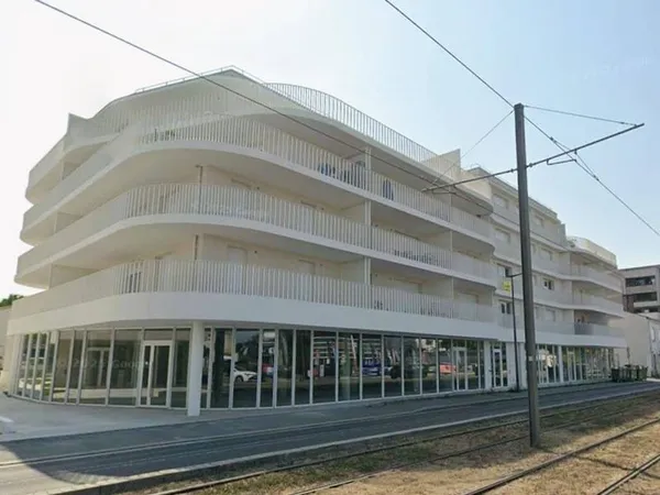 Boutique 437 m²