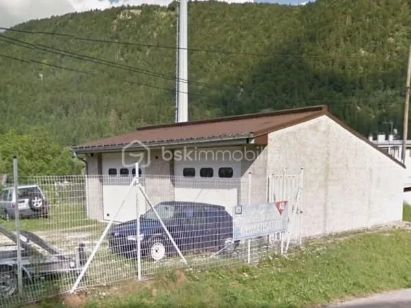Parking 104 m² Morez