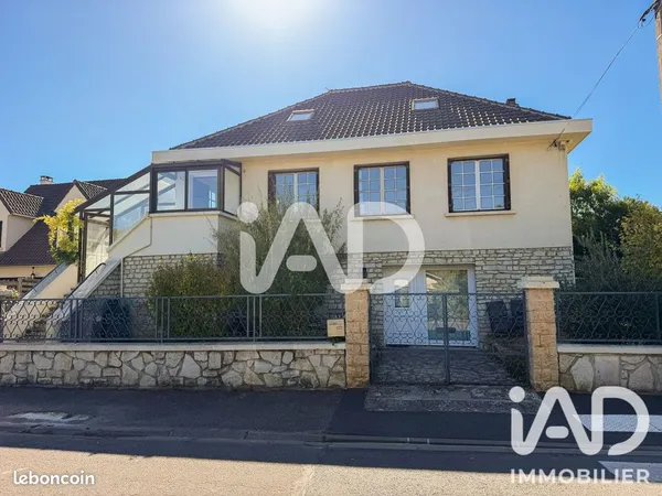 Maison 8 pièces 159 m²