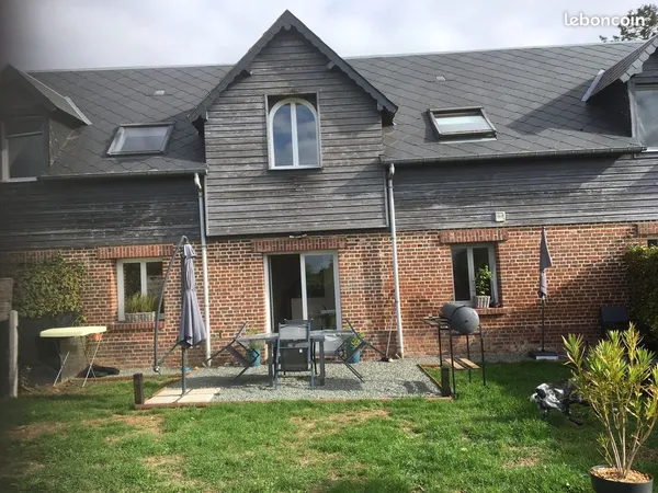 A louer appartement avec jardin et parking