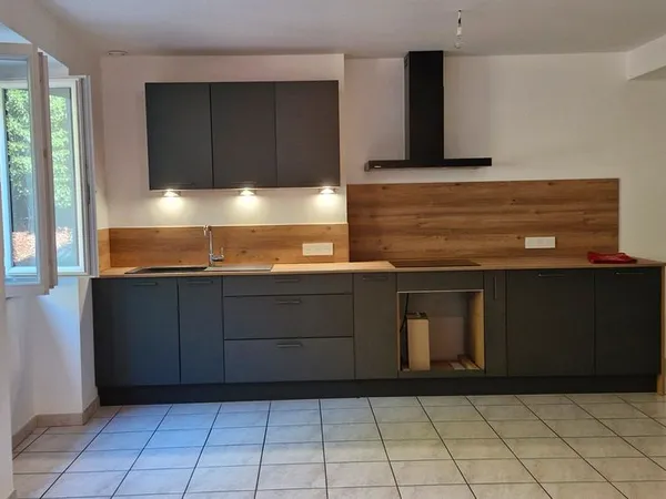 Location F2 Satillieu
