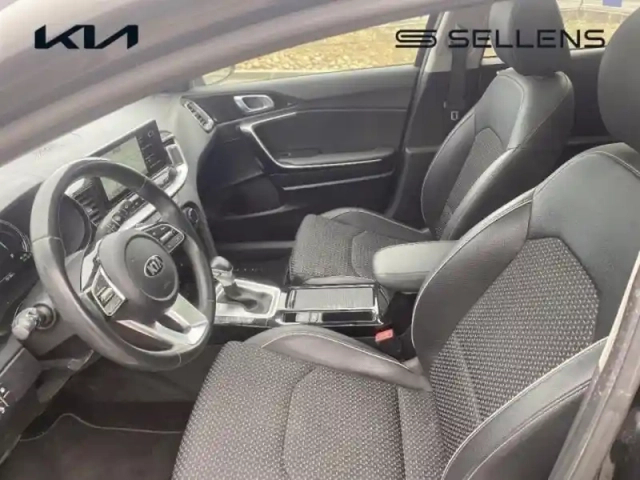 Kia Xceed 1.6 gdi 105ch + plug-in 60.5ch design dct6 — photo 11