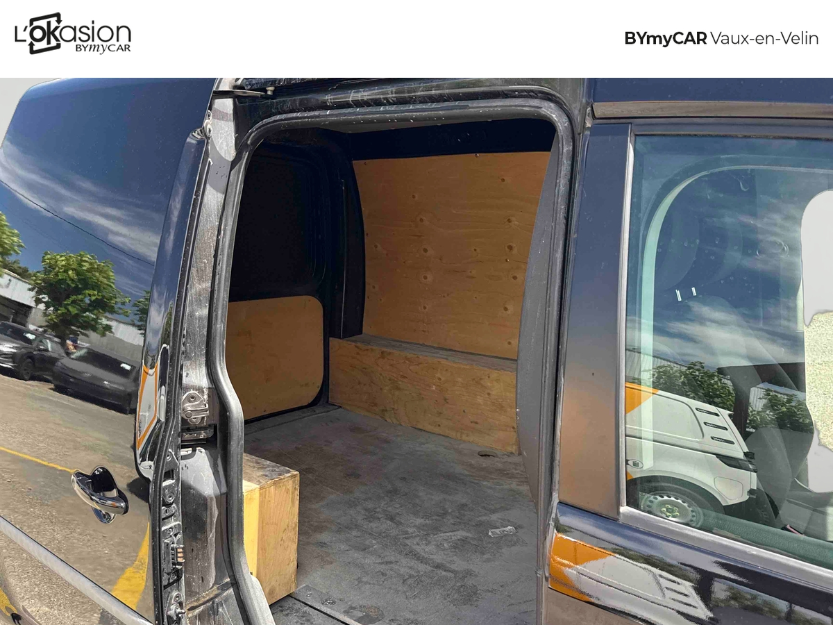 Volkswagen Utilitaires CADDY VAN 2.0 TDI 102 DSG6 — photo 13