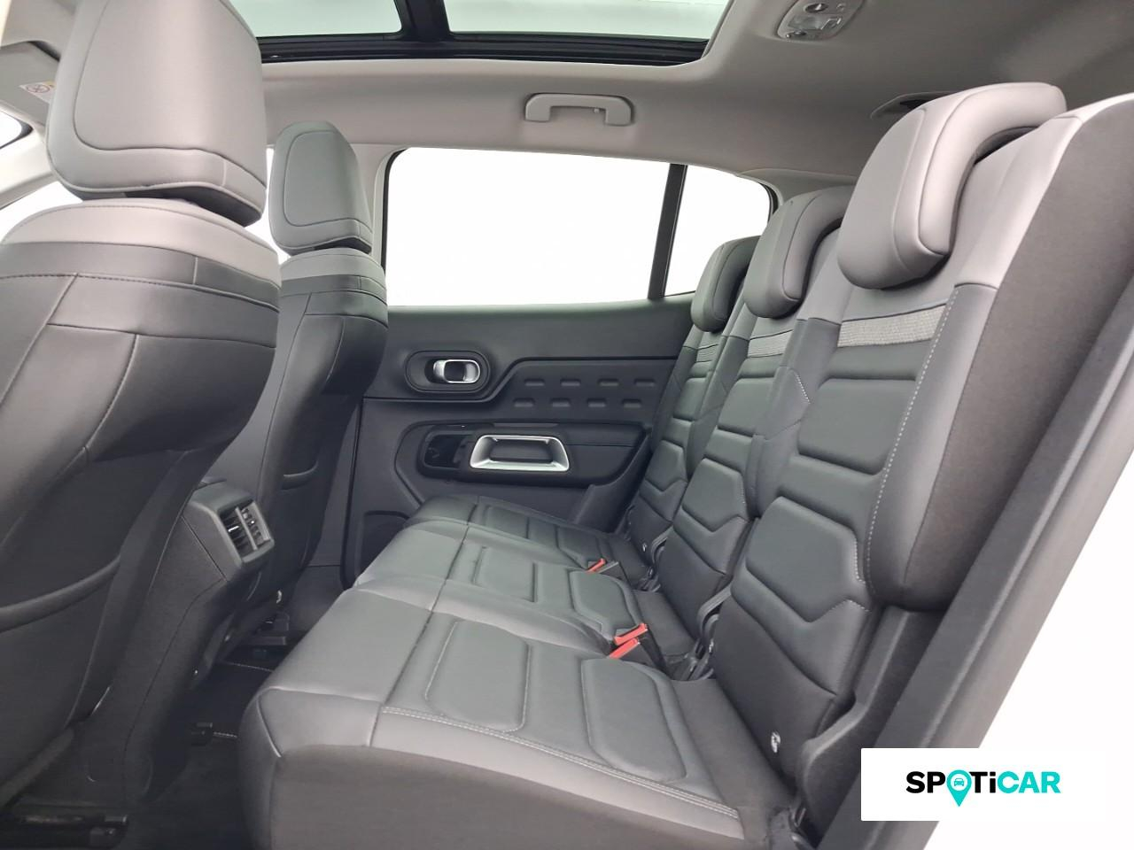 Citroën C5 Aircross hybrid rechargeable 225ch shine pack e-eat8 — photo 10