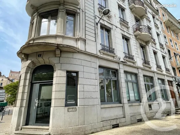 Local 270 m²
