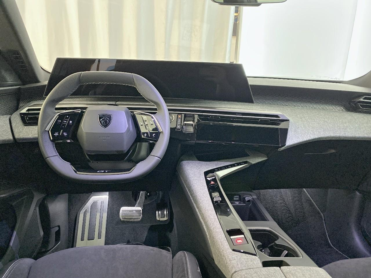 Peugeot 3008 hybrid 145 e-dcs6 gt — photo 8