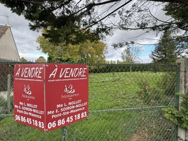 Terrain 1187 m² GRANDFRESNOY
