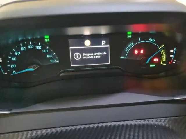 Peugeot 208 electrique 50 kwh 136ch — photo 30