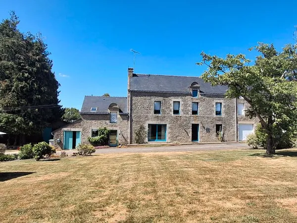 Maison 9 pièces 210 m²