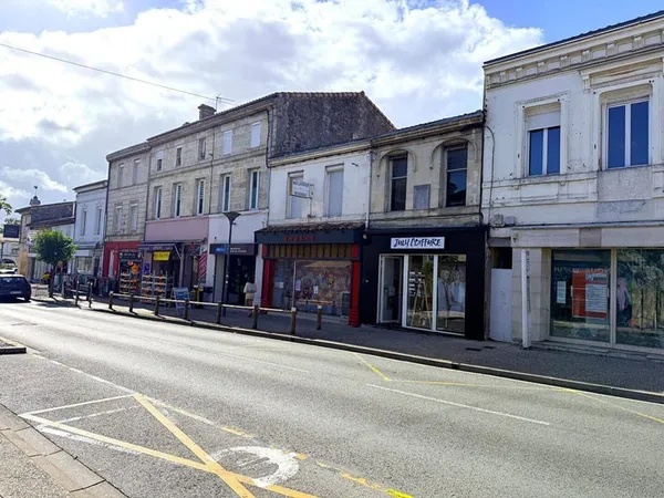 Local commercial 2 pièces 56 m²