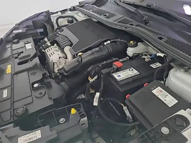 Citroën C4 puretech 130 s&amp;s eat8 — photo 38