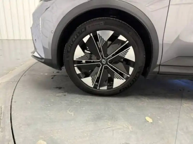 Renault Scenic e-tech électrique 220 ch grande autonomie — photo 17