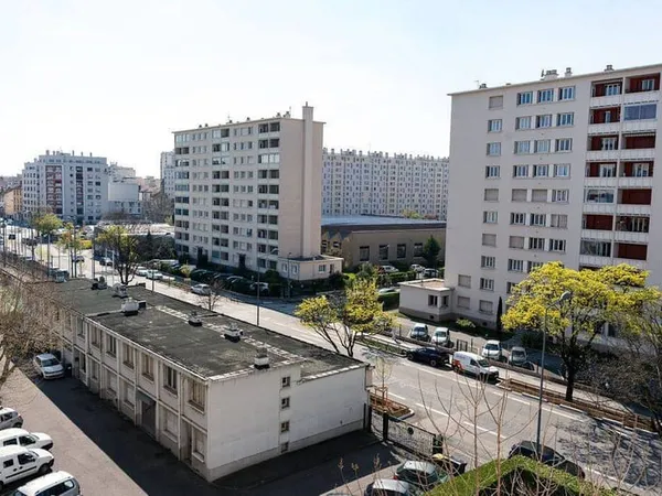 Appartement 1 pièce 75 m²