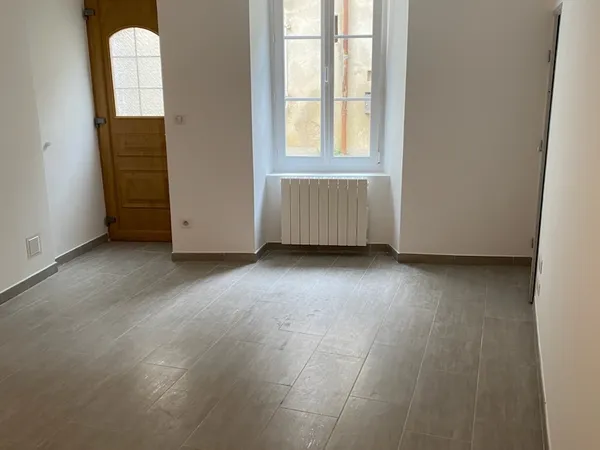 Loue maison de village 04210 Valensole - 44m²