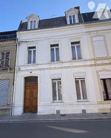 Maison 9 pièces 243 m²