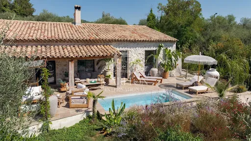 Villa 5 pièces 146 m²
