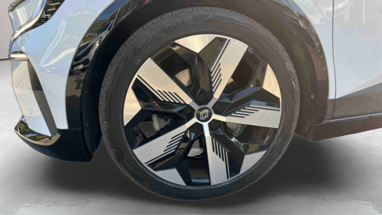 Renault Megane E-Tech EV60 220 ch super charge — photo 14