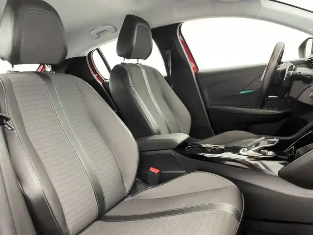 Peugeot 208 puretech 100 s&amp;s eat8 — photo 27