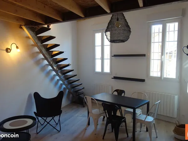 Studio 1 pièce 35 m²