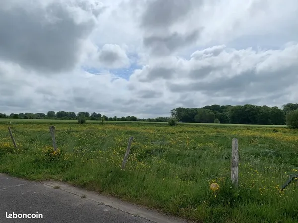 Terrain 900 m² Derchigny