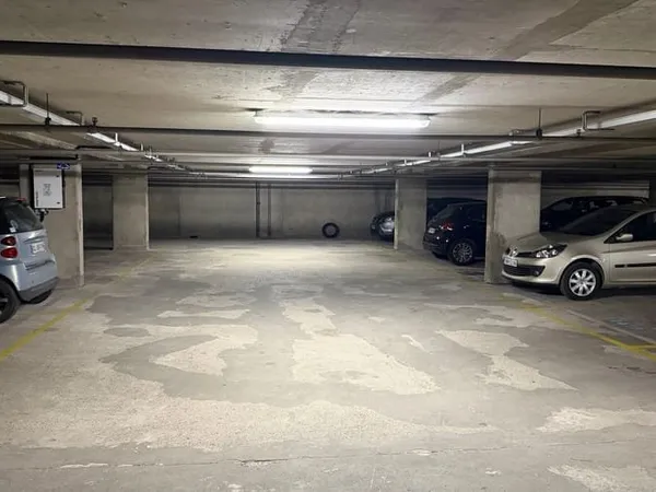 Parking 11 m²