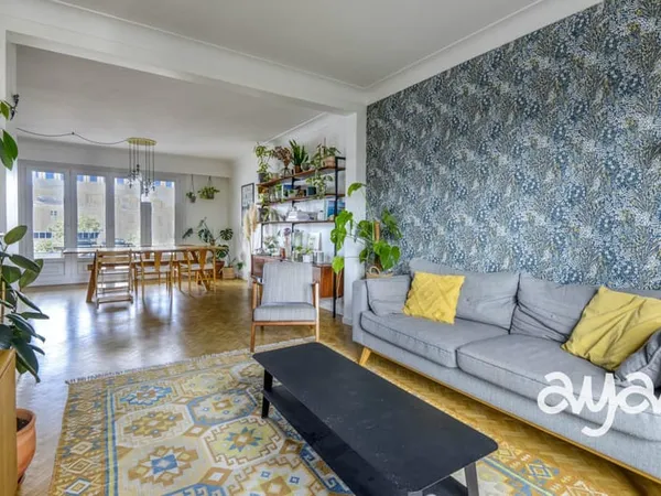 Appartement au coeur du triangle d'or