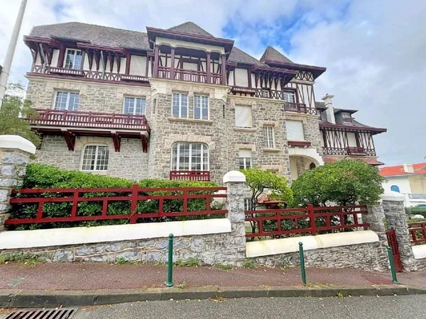 Appartement 4 pièces 105 m²