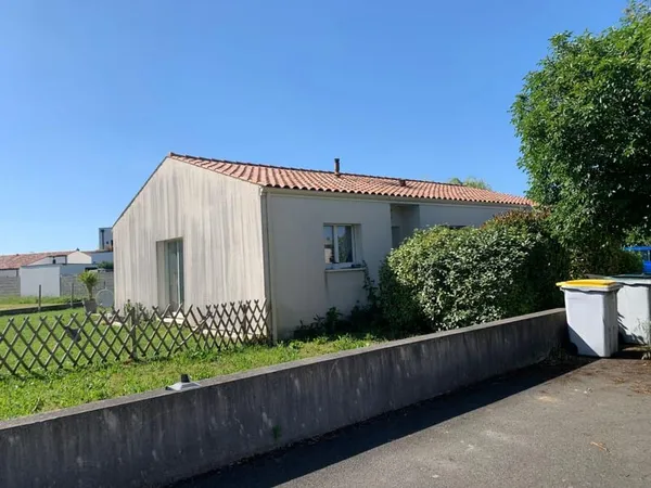 Maison de plain pied, 3 chambres, garage et Jardin