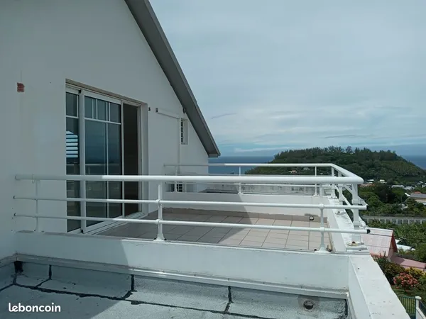 Appartement avec terrasse de type T1 vue sur mer (36m²)