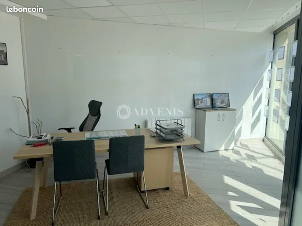Local commercial 82 m²