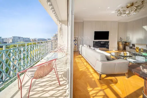 Appartement 7 pièces 210 m²