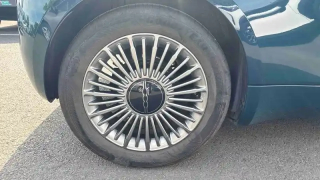 Fiat 500 e 95 ch — photo 17