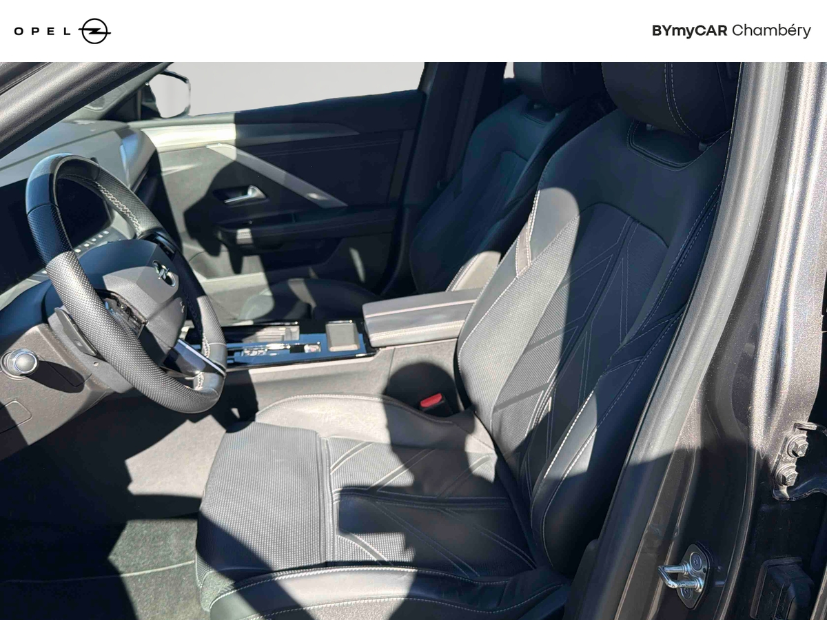 Opel Astra Hybride Rechargeable 180 ch BVA8 — photo 11
