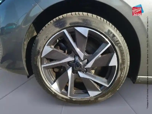 Peugeot 308 sw phev 180ch allure pack e-eat8 — photo 10