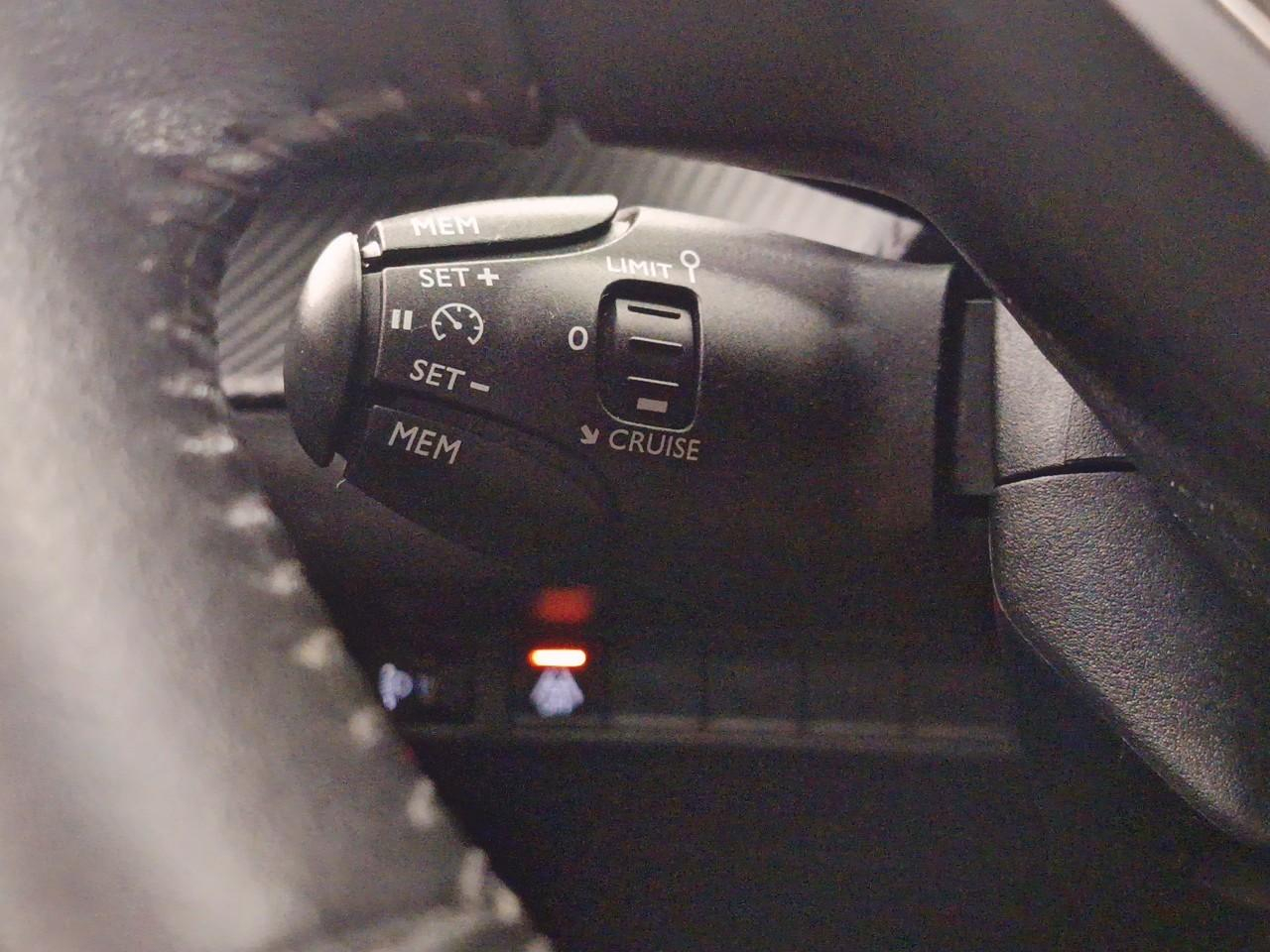 Peugeot 2008 puretech 130 s&s eat8 roadtrip — photo 25
