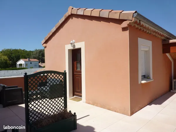 Studio recent avec terrasse et pompe a chaleur
