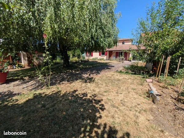Maison 11 pièces 167 m²