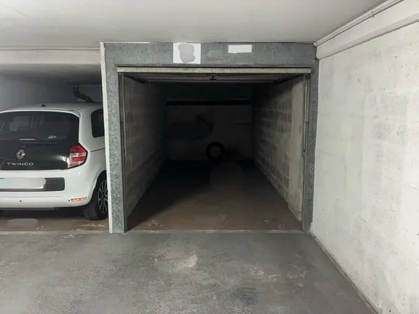 Parking 11 m²