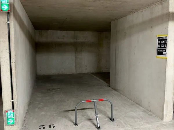Parking 13 m²