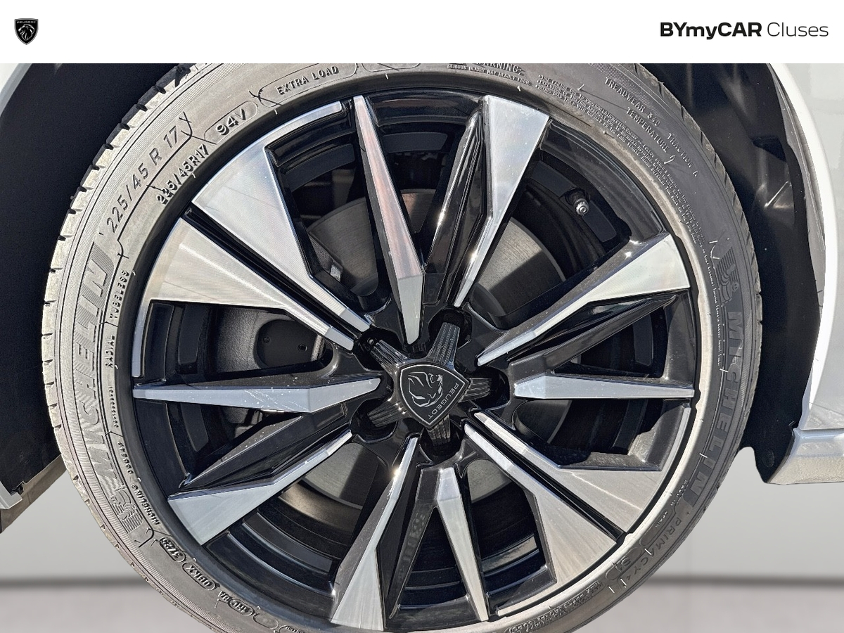 Peugeot 308 Plug-in Hybrid 195 ch e-DCS7 — photo 13