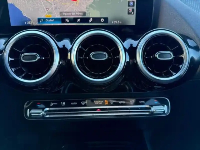Mercedes Gla 200 d progressive line — photo 19
