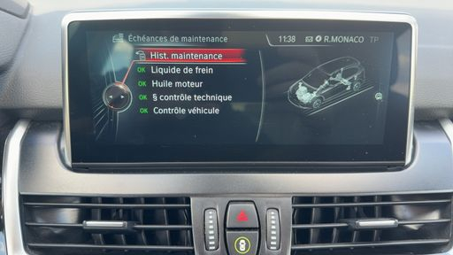 BMW Serie 2 Active Tourer 220i 192 Steptronic8 - Luxury – 2017 – 50313 km – Essence – Boîte Automatique — photo 10