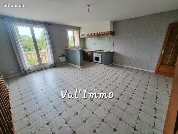 Appartement avec terrasse et balco,n