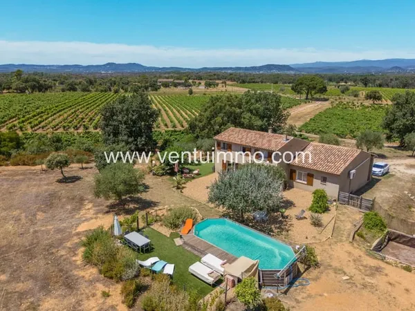 LA GARDE-FREINET : propriété viticole avec maison