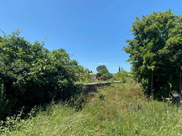 Terrain 538 m²