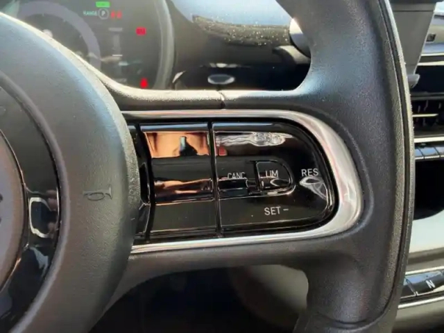 Fiat 500 e 95ch action — photo 12
