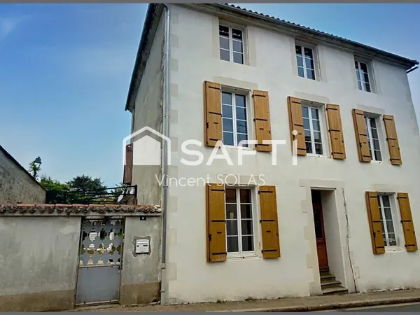 en EXCLUSIVITE ! Maison Bourgeoise de 155 m² - 3 Chambres - Jardin - Garage - Centre Ville de ST HER